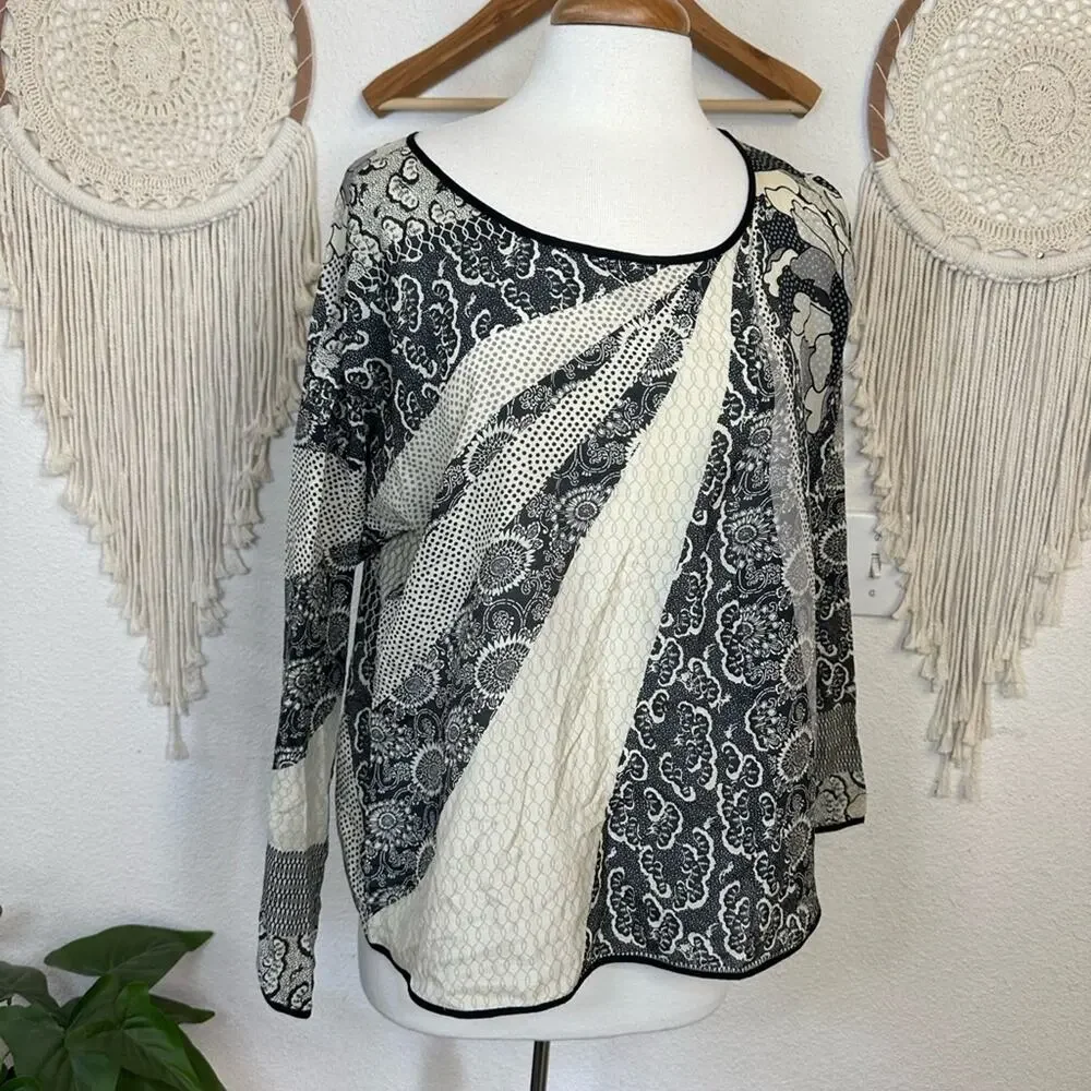 Citron Santa Monica black and cream floral silk blend lightweight blouse Medium